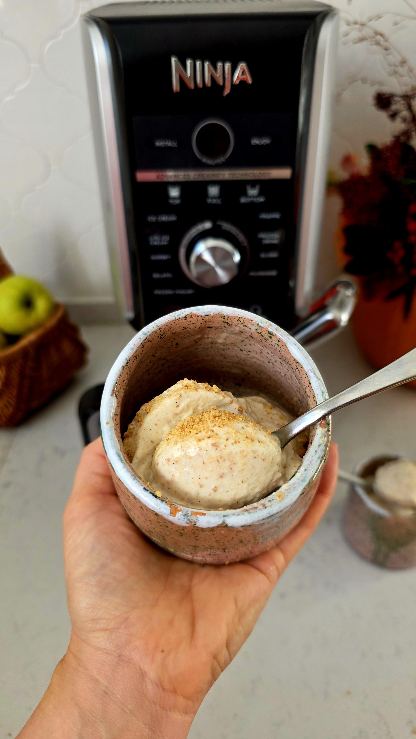 Înghețată de mere coapte