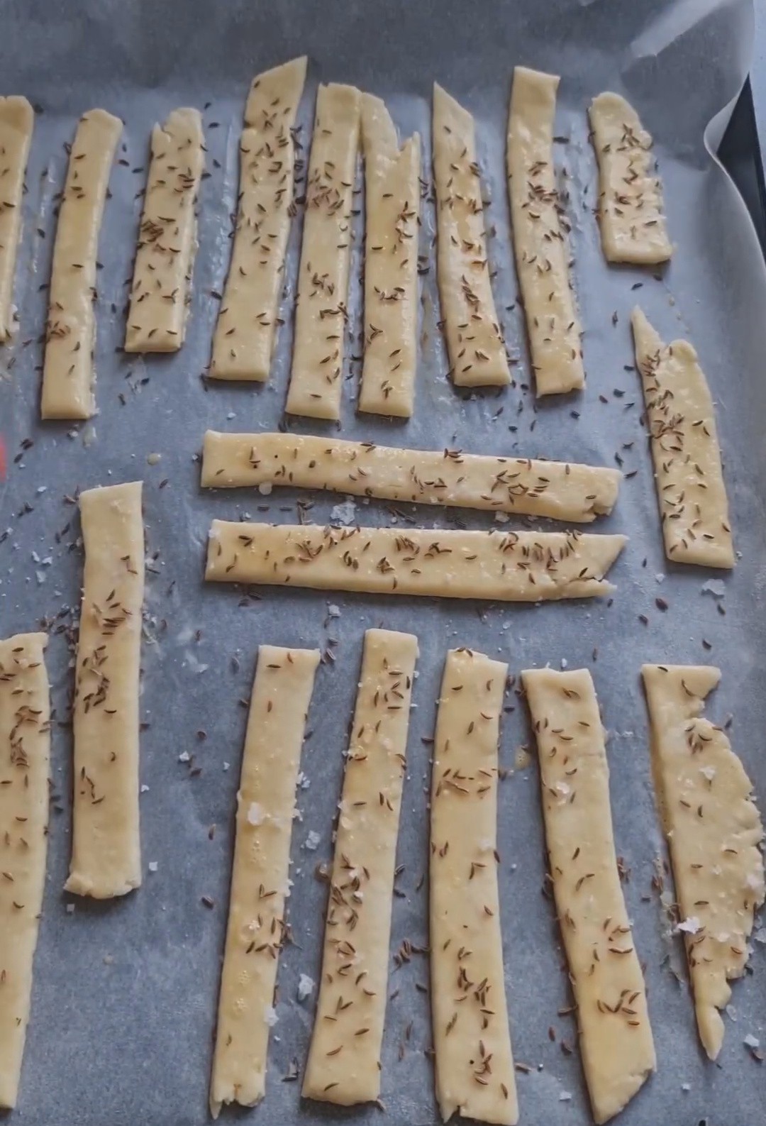 Sărățele sau saleuri cu brânză sărată