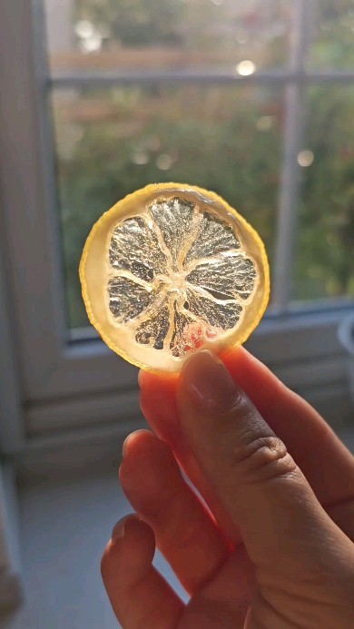 Lămâi confiate, perfecte pentru a decora orice prăjitură